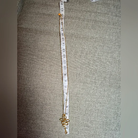 ANNE KLEIN Elegant Gold Necklace - Picture 2 of 2